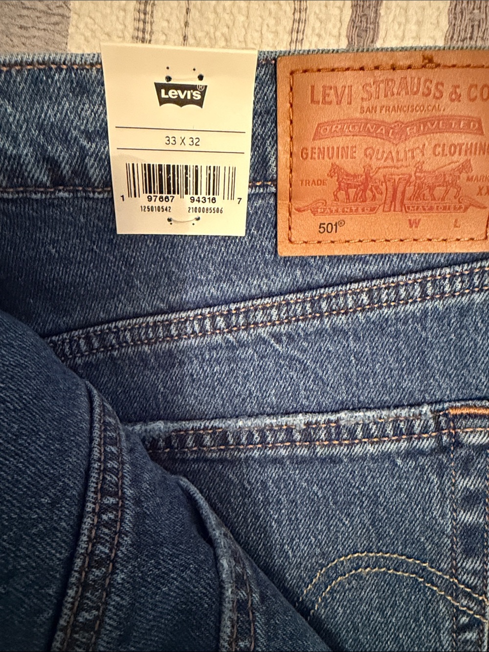 Levi’s 501 Original Fit Women’s Jeans - Picture 10 of 15